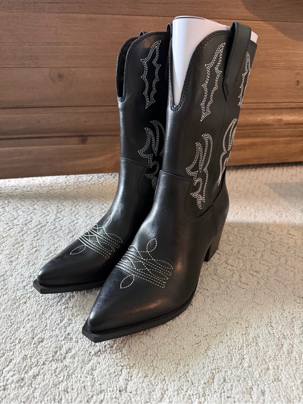 Indigo rd. Yoley Cowboy Boots